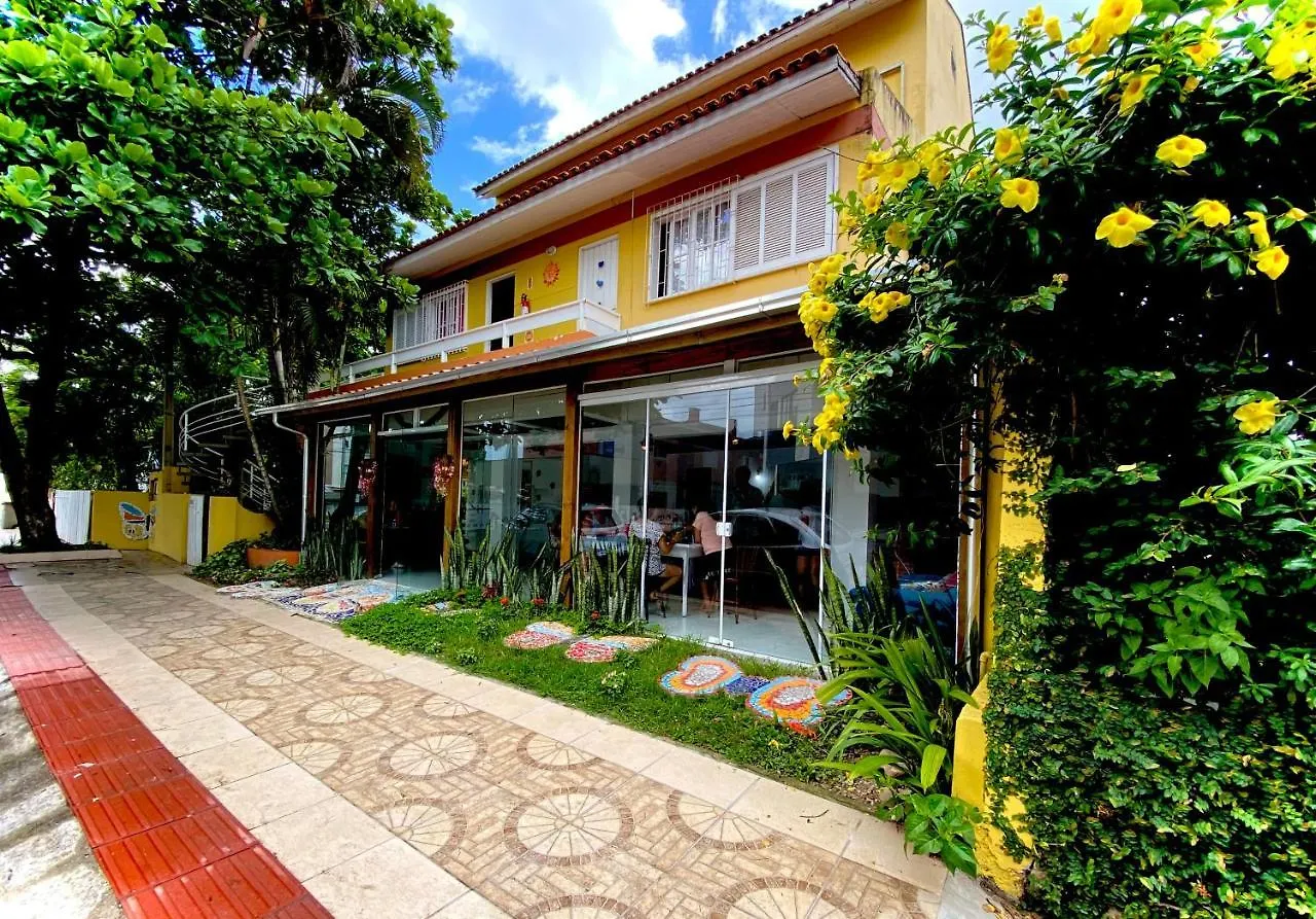 Casas Amarelas contacts